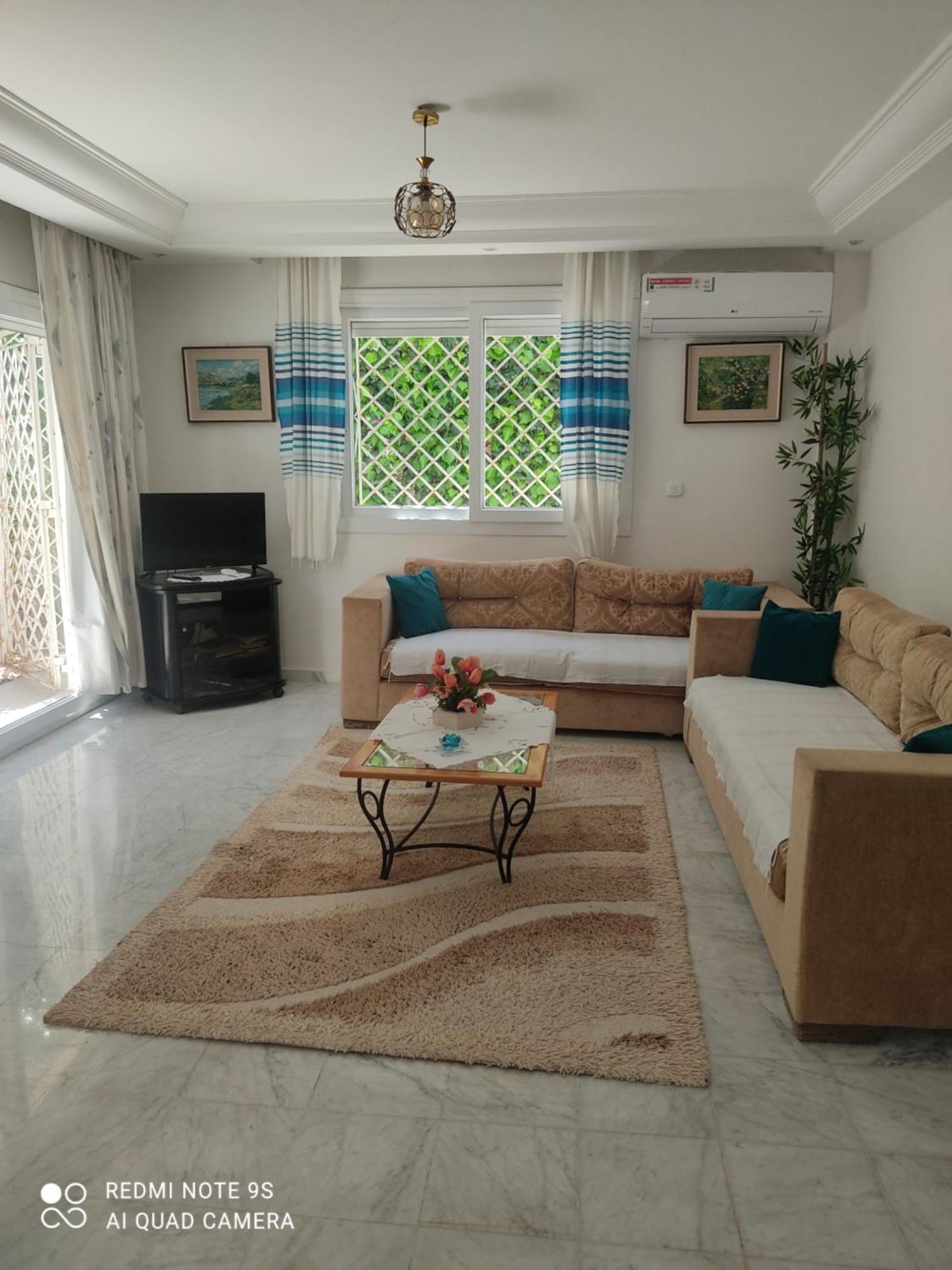 Etage De Villa Avec Jardin, Pres De L'Aireport Et Parking Prive อาริอานา ภายนอก รูปภาพ