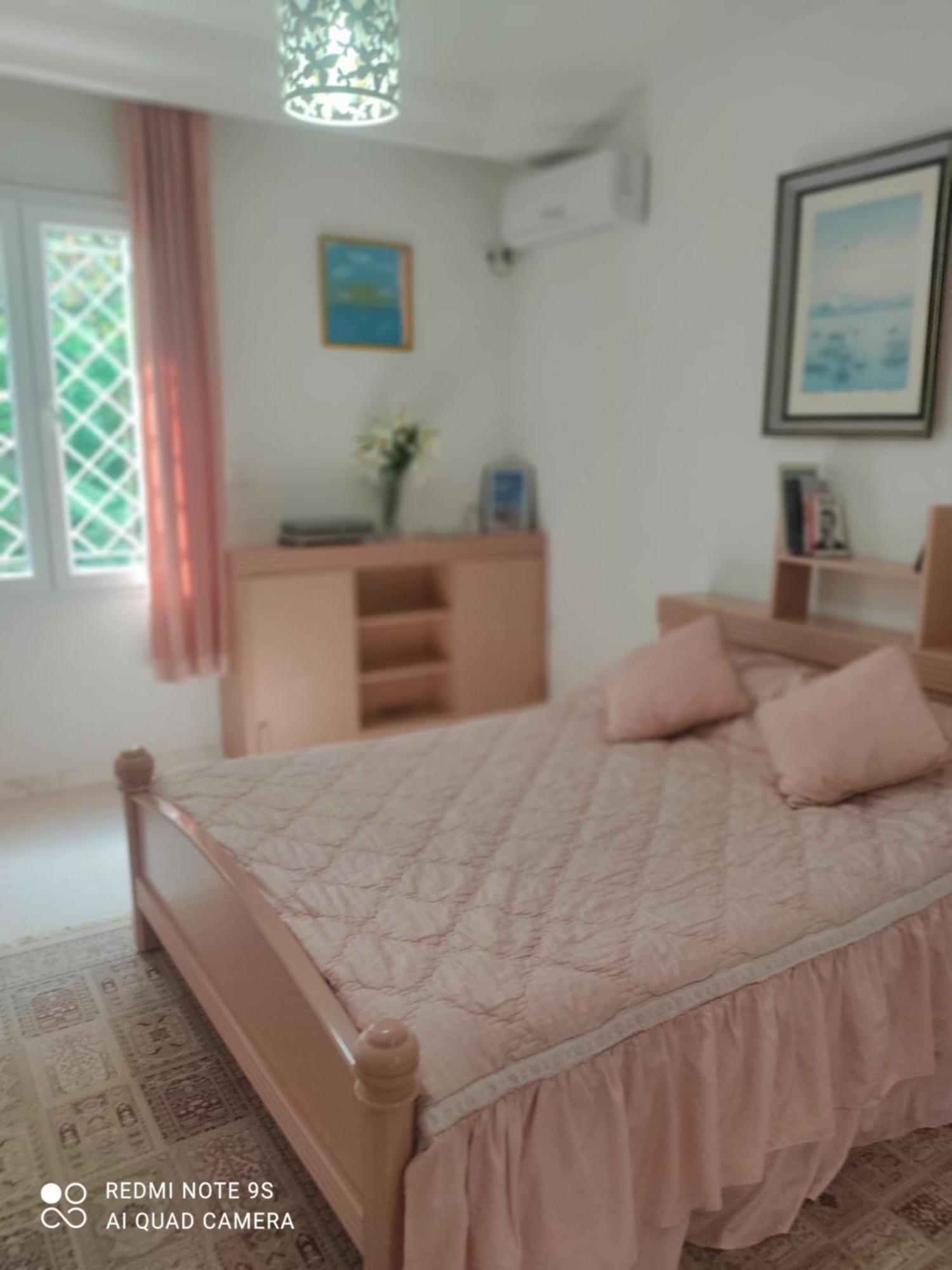 Etage De Villa Avec Jardin, Pres De L'Aireport Et Parking Prive อาริอานา ภายนอก รูปภาพ