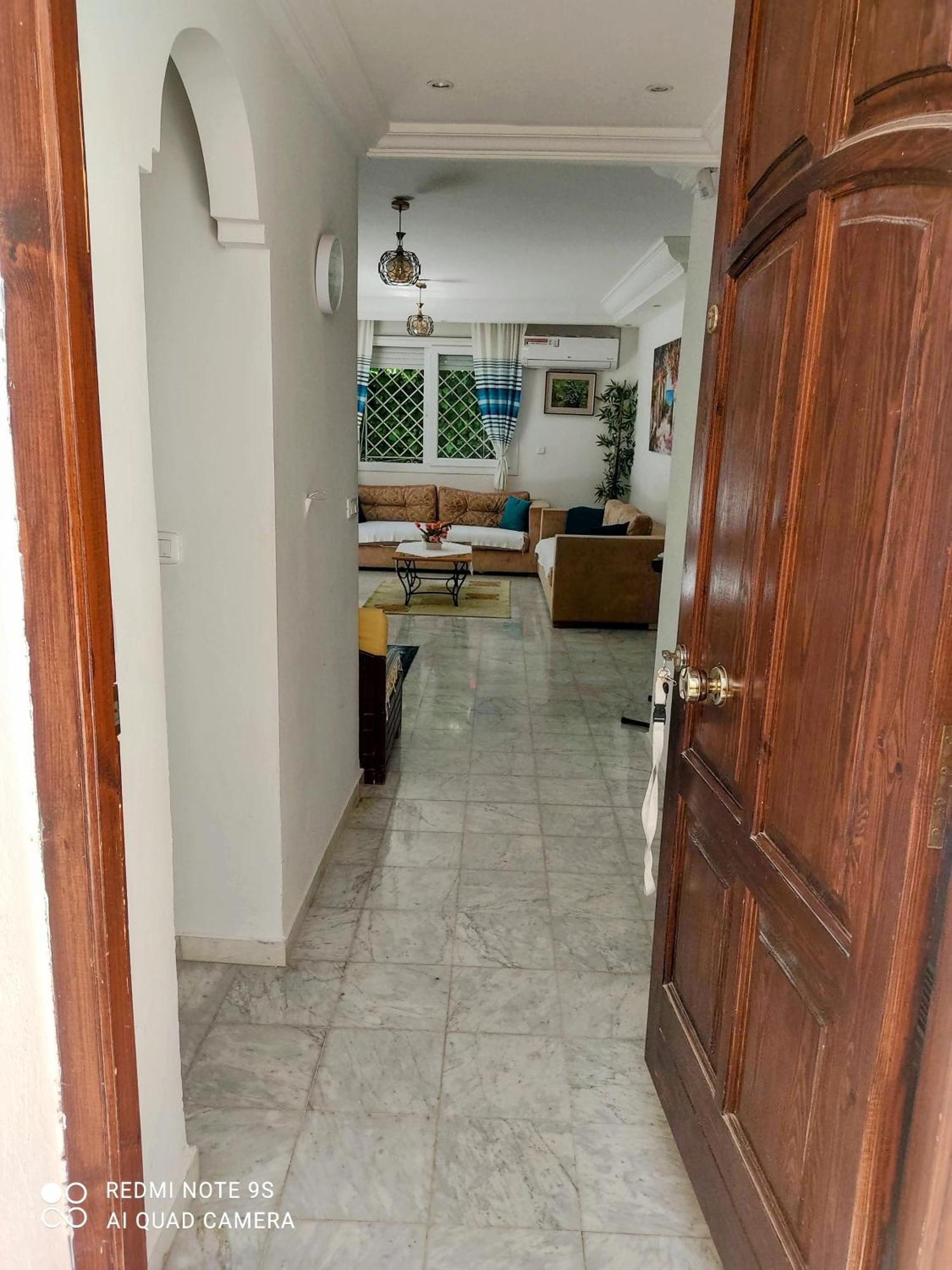 Etage De Villa Avec Jardin, Pres De L'Aireport Et Parking Prive อาริอานา ภายนอก รูปภาพ